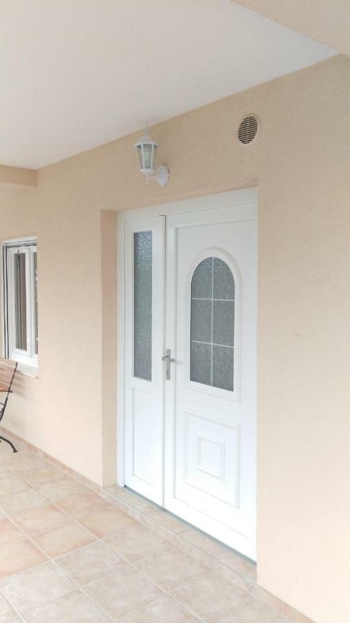 Appartement Nonna Vittoria 1 à Mali Lošinj Extérieur photo